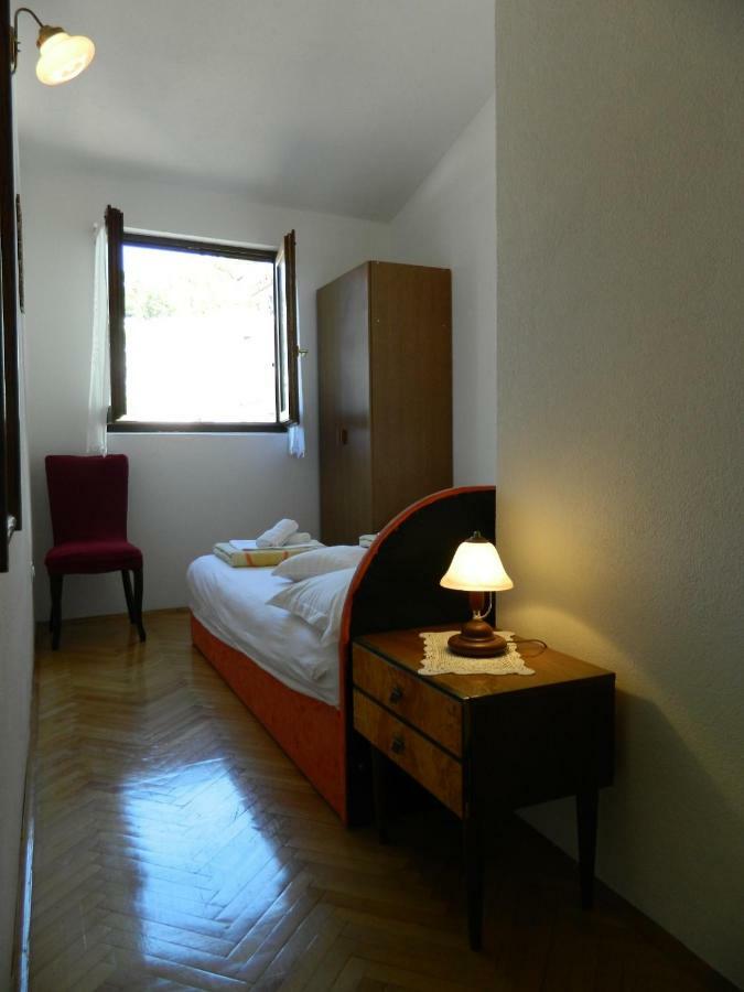 Apartament Ema Brela Zewnętrze zdjęcie